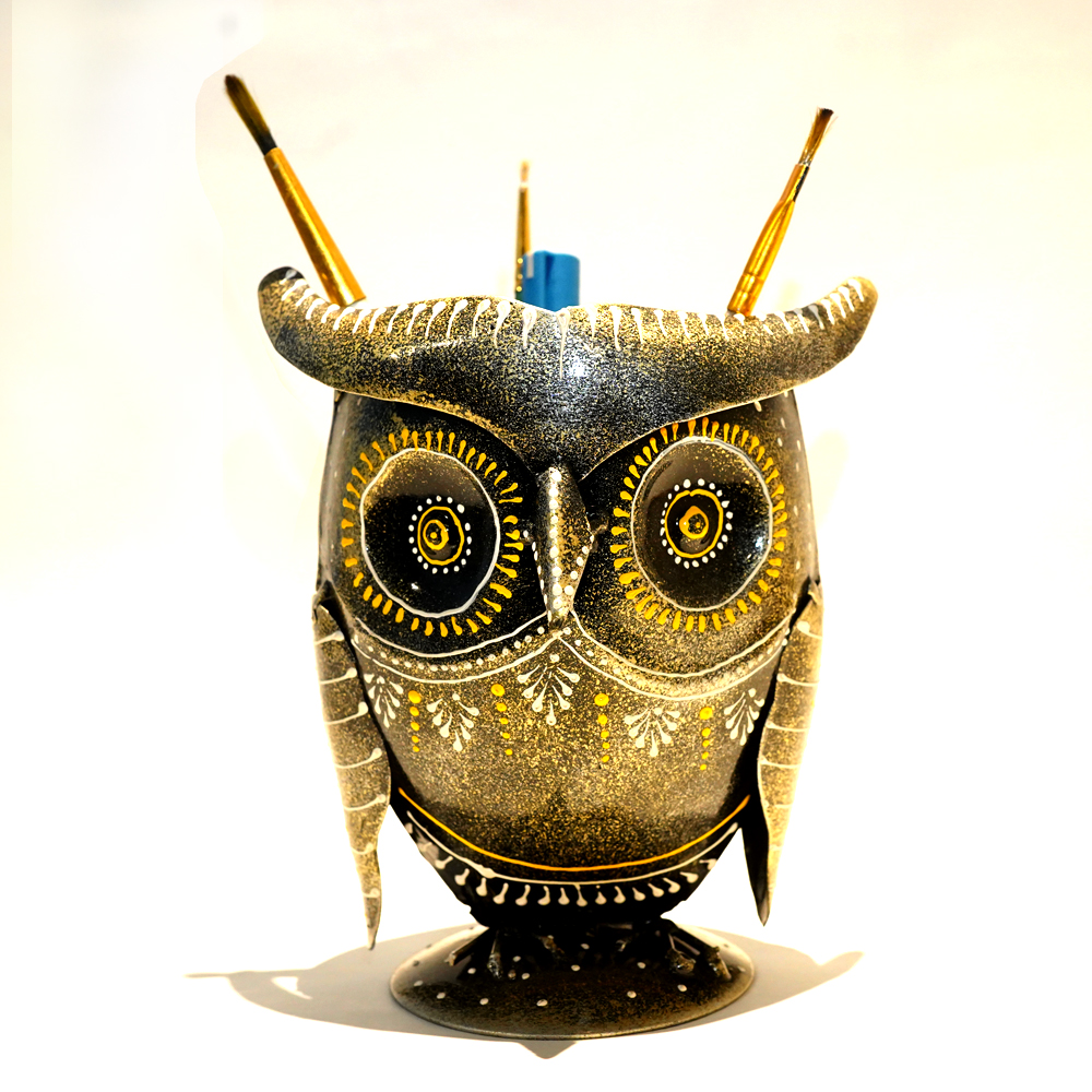 Multicolored Iron Painted Owl Pen Stand